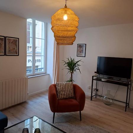 Joli Appartement Au Coeur De Mâcon Екстериор снимка